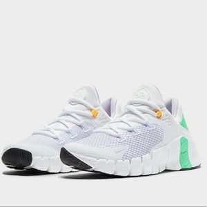 WOMEN'S NIKE FREE METCON 4 TRAINING SHOES
